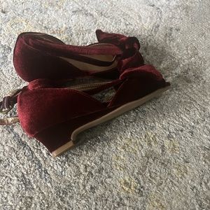 Girls dress shoes, joyfolie size 12 little girls, wine colored